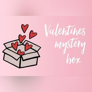 ✨️❣️VALENTINES MYSTERY BOX! ✨️❣️ (Gift For Man Or Woman)